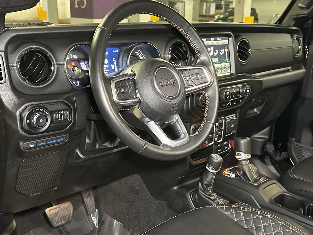 Used 2022 Jeep Wrangler Unlimited Sahara image 15
