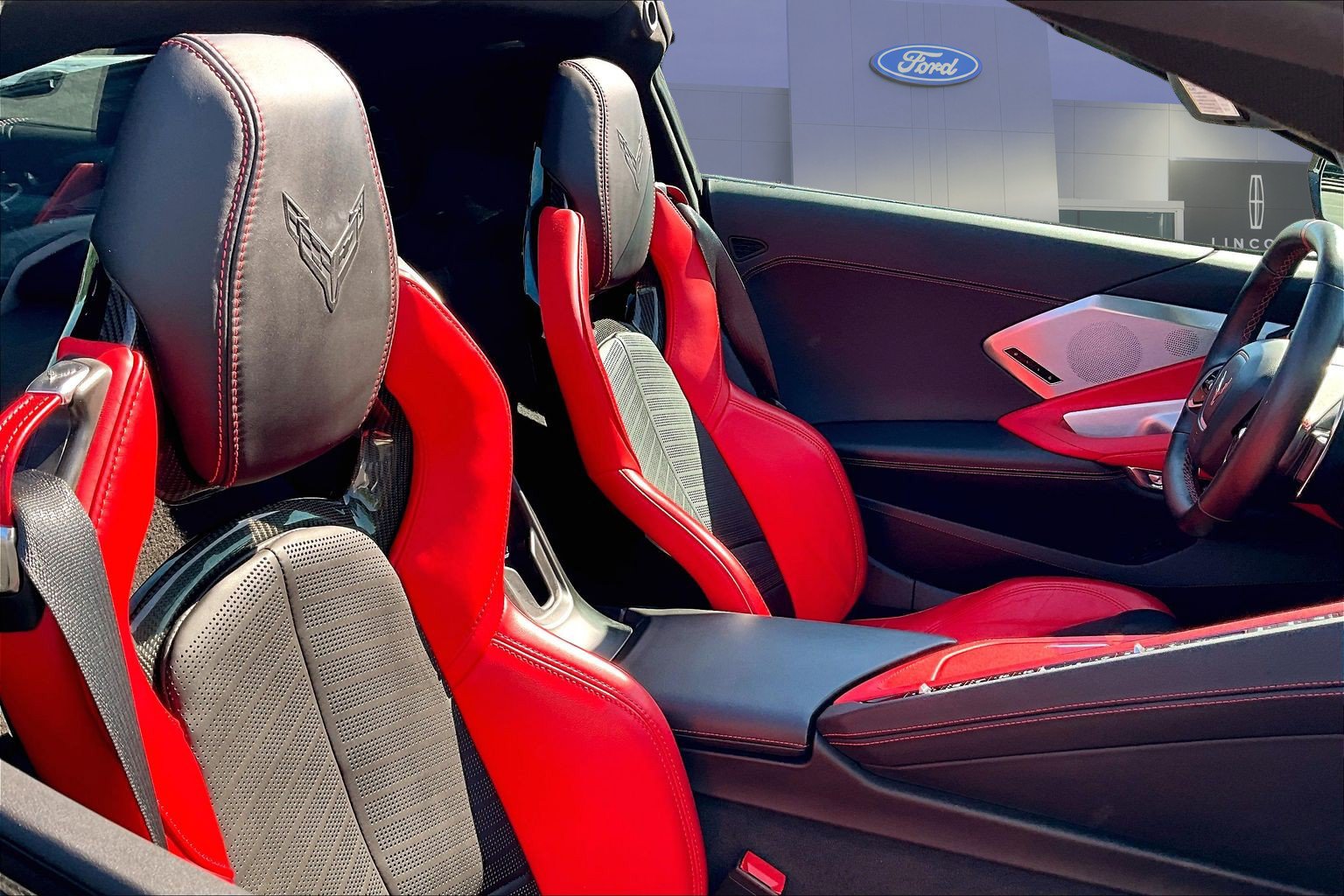 Used 2022 Chevrolet Corvette Stingray Preferred Cpe w/ Engine Appearance Package RWD image 27