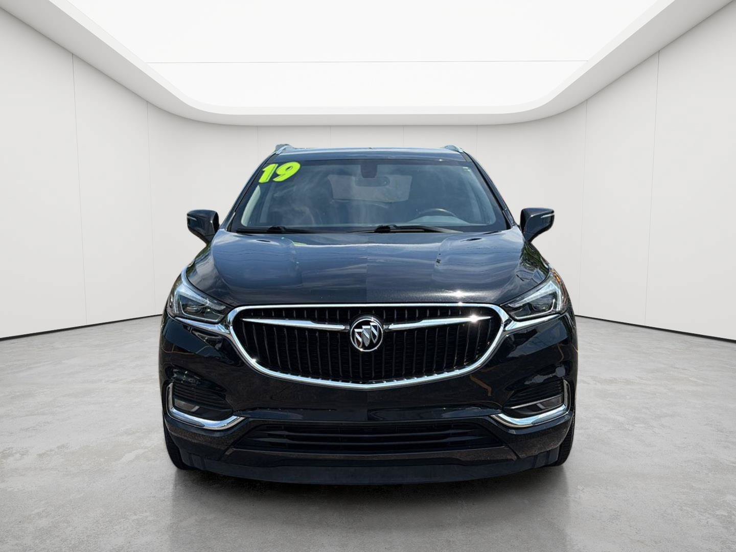 Used 2019 Buick Enclave Essence FWD image 2