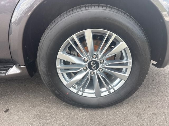Used 2024 INFINITI QX80 Luxe AWD/4WD image 10