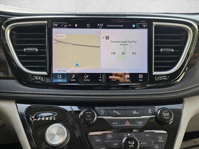 Used 2021 Chrysler Pacifica Limited image 22