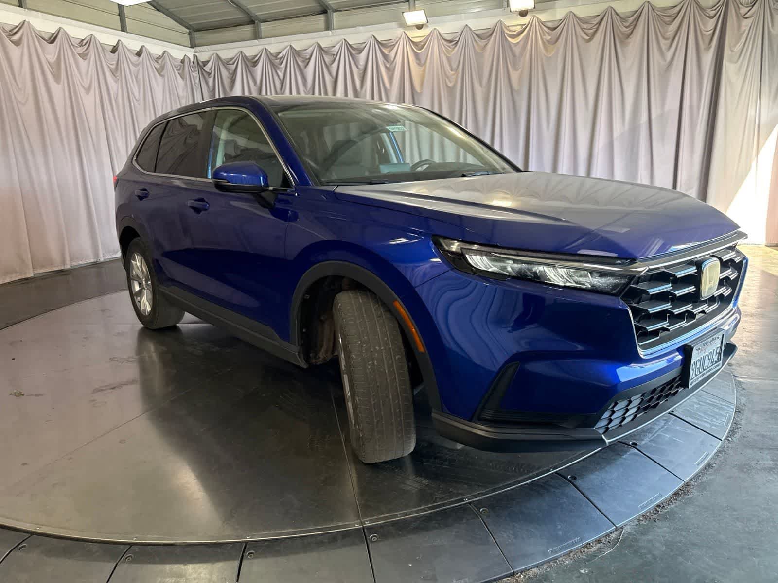 Used 2023 Honda CR-V EX image 3