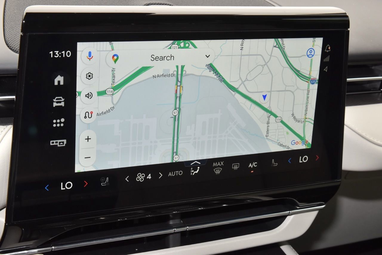 New 2026 Lincoln Nautilus Premier AWD/4WD image 35