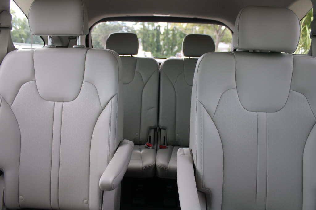 Certified 2023 Kia Sorento EX w/ Panoramic Sunroof Package FWD image 57