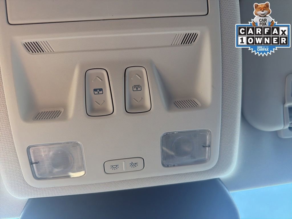 Used 2022 Ford Escape SE w/ SE Sport Appearance Package image 25