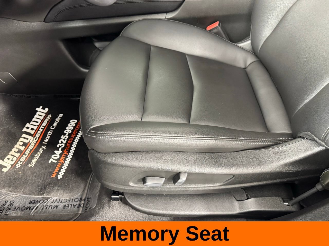 Used 2024 Cadillac XT6 Luxury FWD image 13