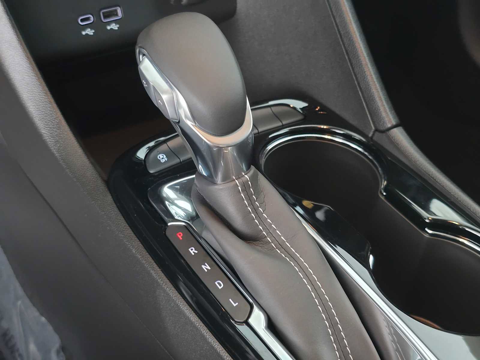 New 2026 Buick Encore GX Avenir image 23