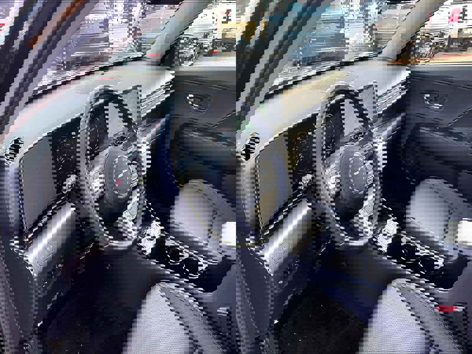 Used 2024 Hyundai Kona Limited image 8