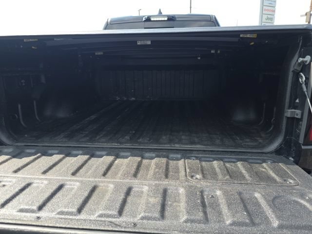 Used 2025 RAM 1500 Laramie w/ Night Edition AWD/4WD image 8
