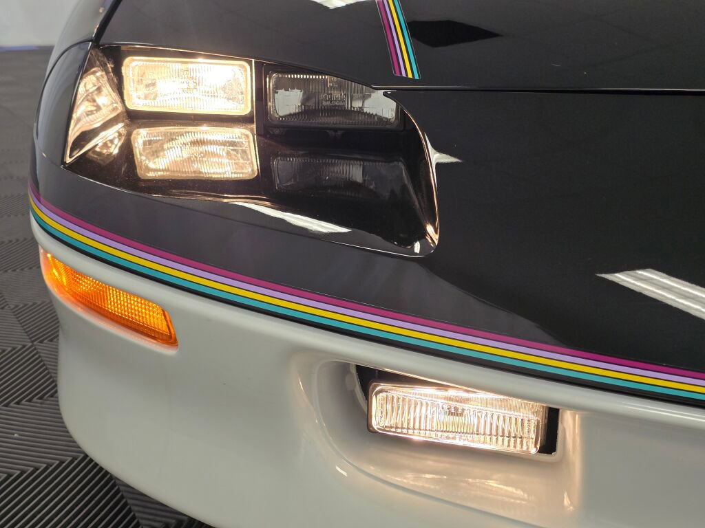 Used 1993 Chevrolet Camaro Z28 image 41