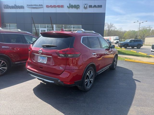 Used 2017 Nissan Rogue SL w/ SL Premium Package image 3