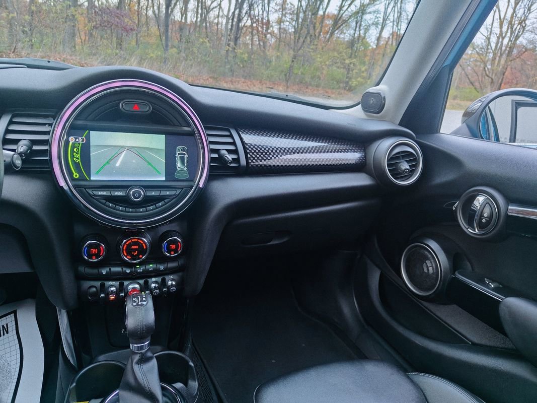 Used 2015 MINI Cooper S image 22