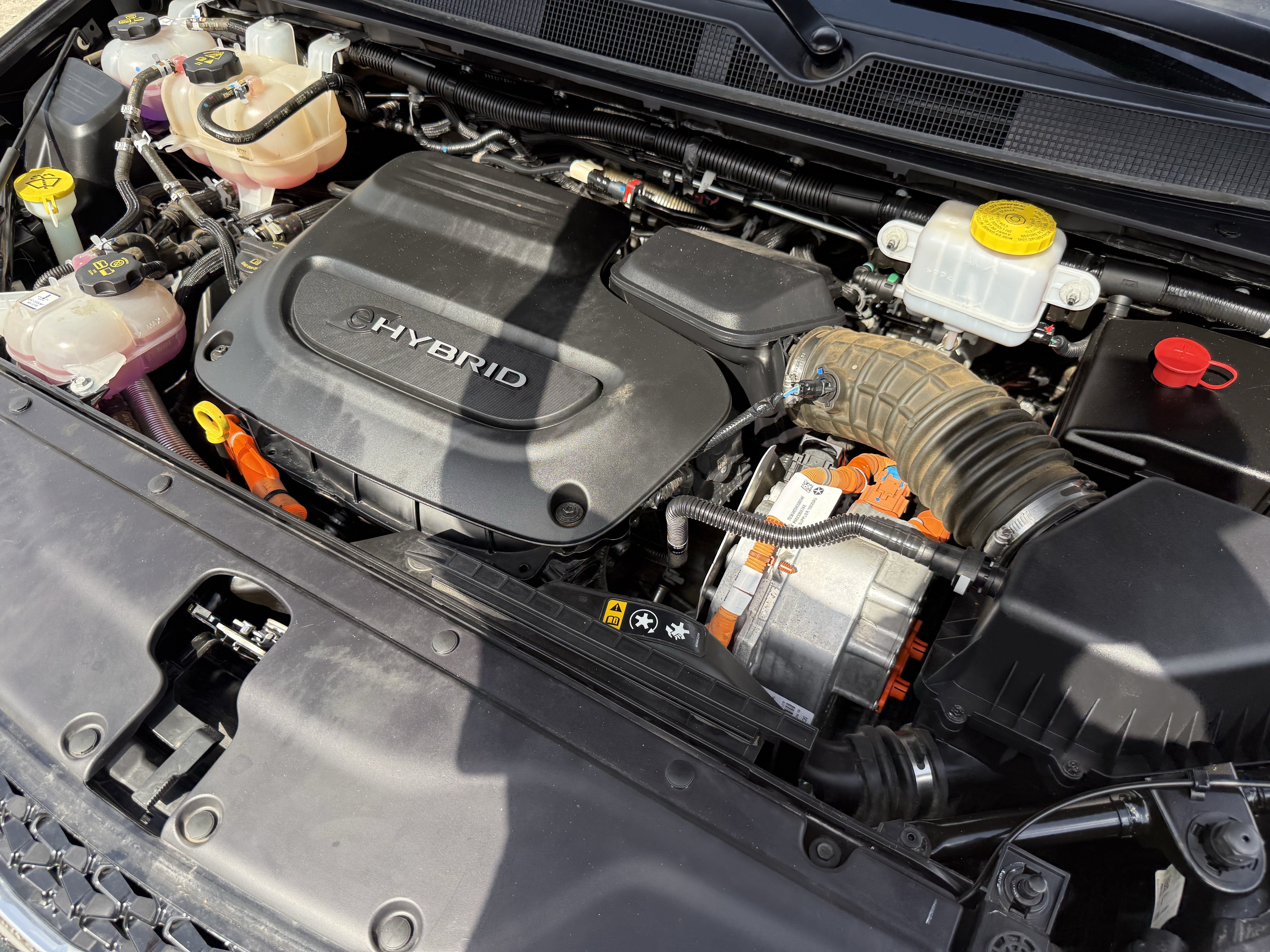 Used 2023 Chrysler Pacifica Touring-L FWD image 34