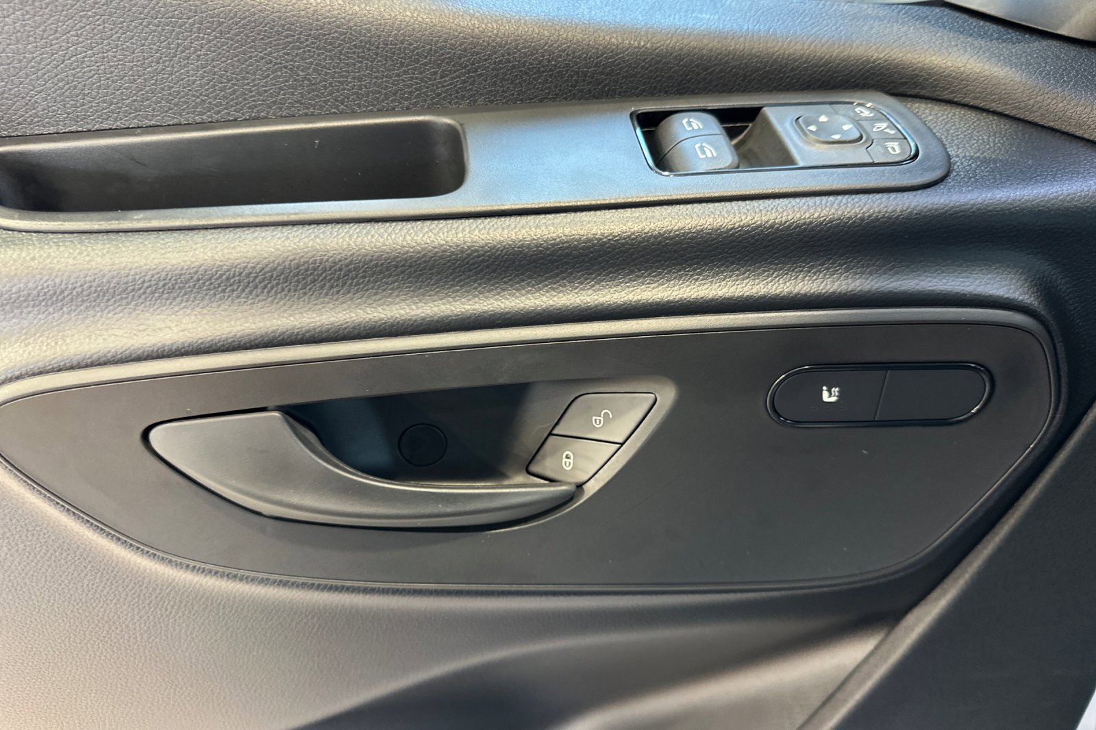 New 2025 Mercedes-Benz Sprinter 2500 image 11