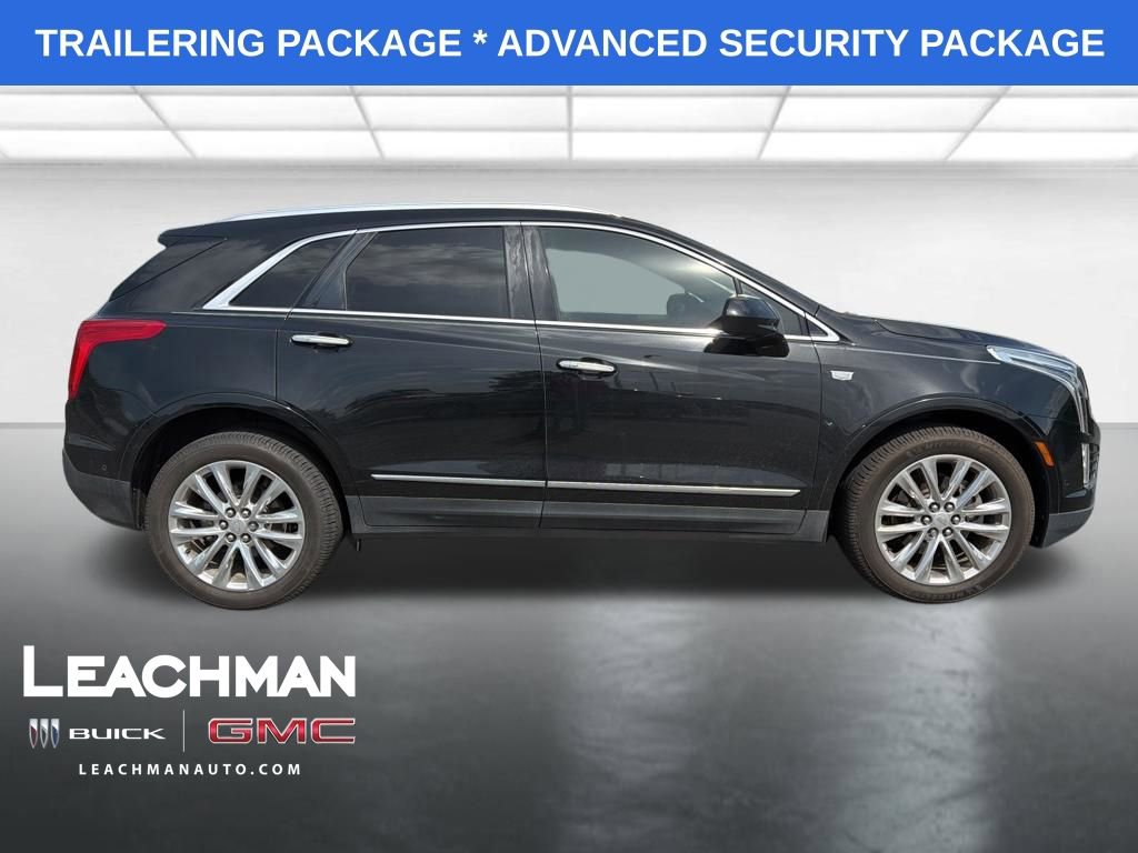 Used 2017 Cadillac XT5 Platinum w/ Driver Assist Package image 2