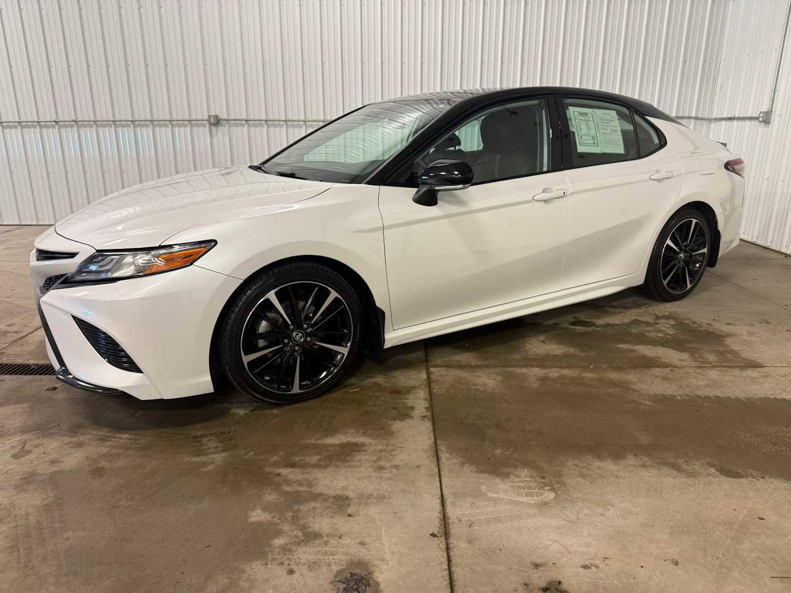 Used 2019 Toyota Camry XSE w/ Navigation Package image 2