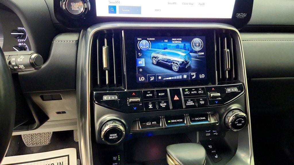 Used 2023 Lexus LX 600 4WD w/ Interior Upgrade Package image 17