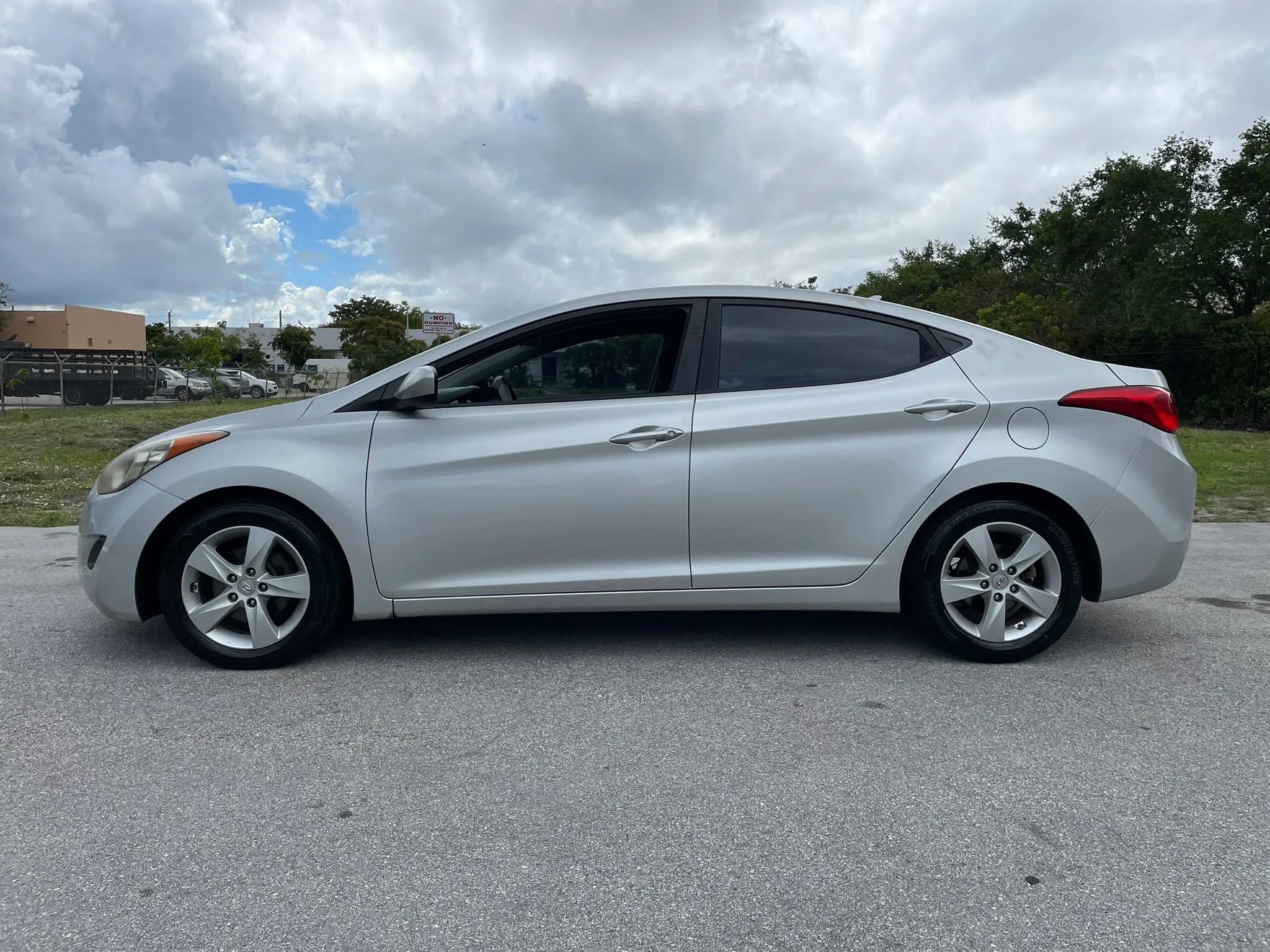 Used 2011 Hyundai Elantra GLS w/ Preferred Equipment Pkg 3 image 8