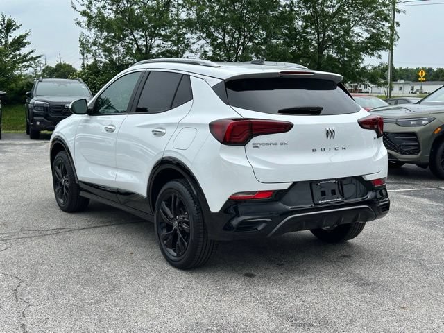 Used 2024 Buick Encore GX Sport Touring AWD/4WD image 5