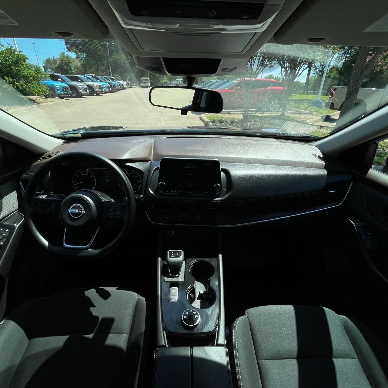 Used 2023 Nissan Rogue S AWD/4WD image 11