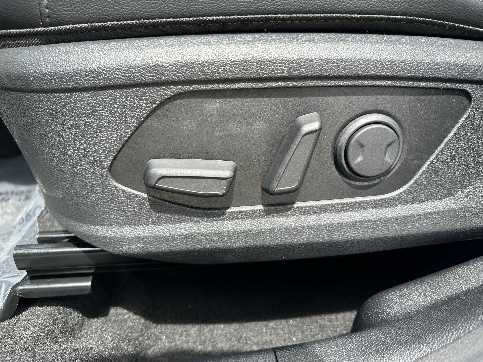 Used 2026 Kia Sportage SX FWD image 14