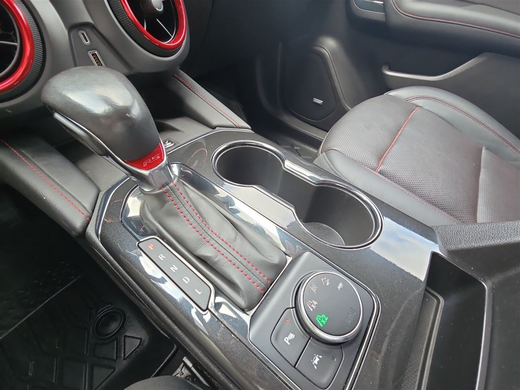 Used 2019 Chevrolet Blazer RS AWD/4WD image 16