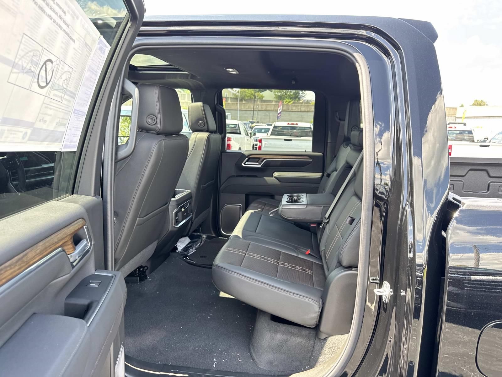 New 2026 Chevrolet Silverado 2500 High Country w/ High Country Premium Package AWD/4WD image 19