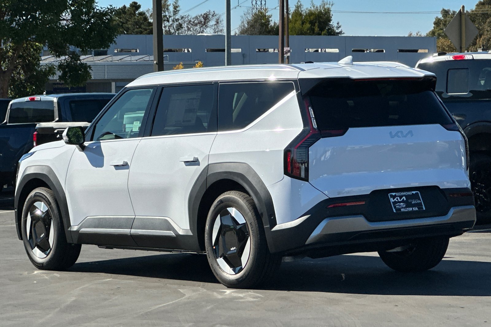 New 2026 Kia EV9 Wind AWD/4WD image 6