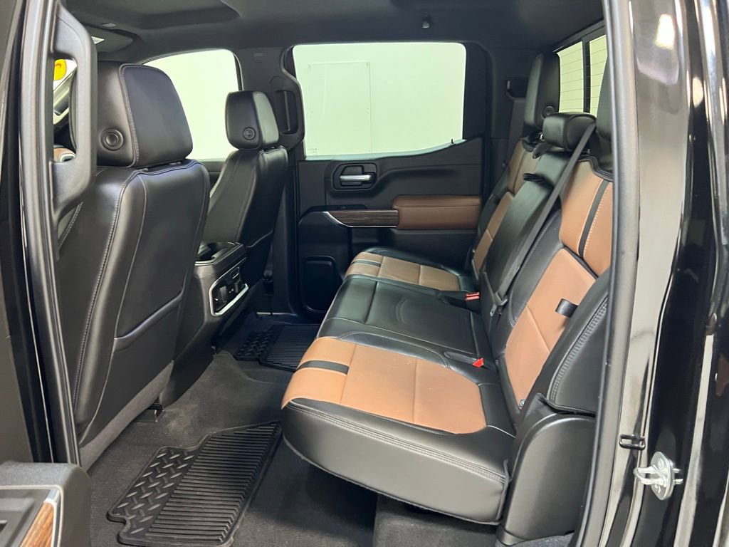 Used 2020 Chevrolet Silverado 1500 High Country w/ Technology Package image 28