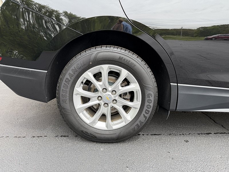 Used 2020 Chevrolet Equinox LS w/ LS Convenience Package FWD image 5