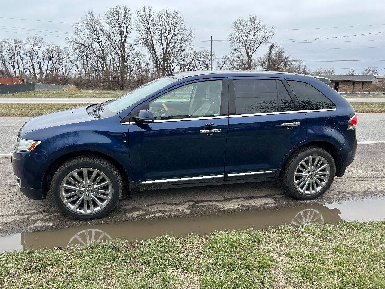 Used 2012 Lincoln MKX AWD image 10