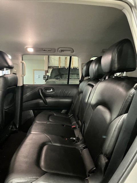 Used 2022 Nissan Armada SV image 10
