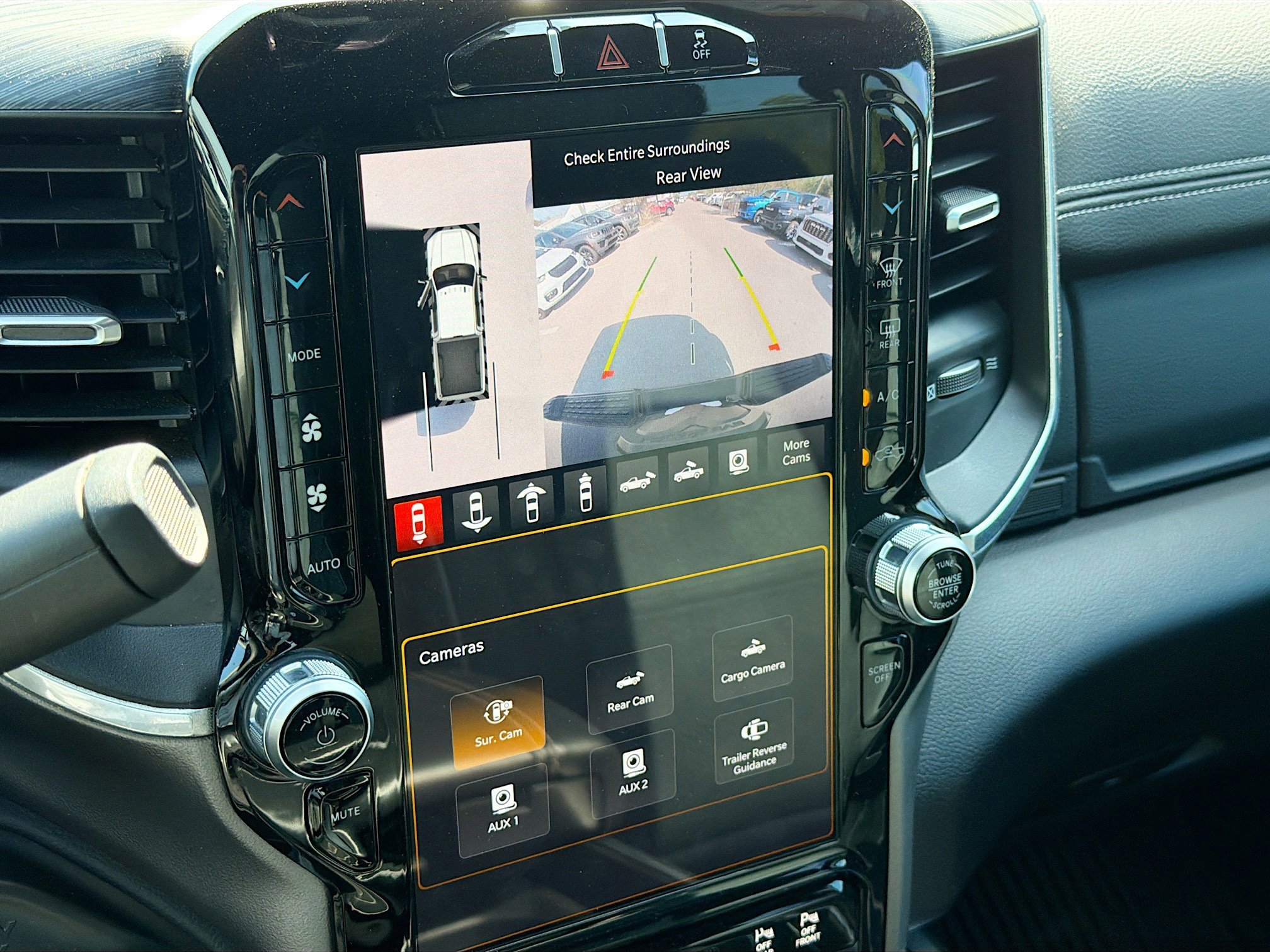 Used 2024 RAM 2500 Laramie w/ Night Edition image 32