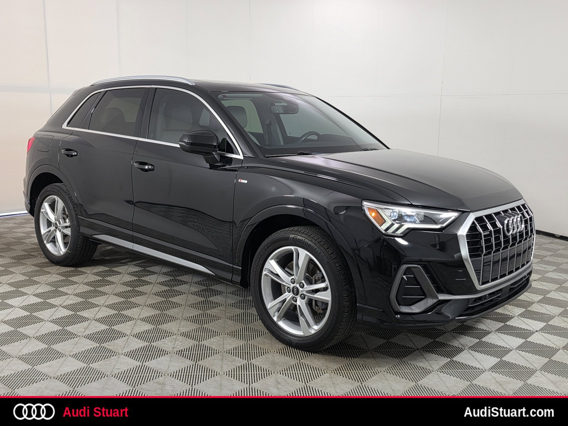 Certified 2024 Audi Q3 2.0T Premium Plus