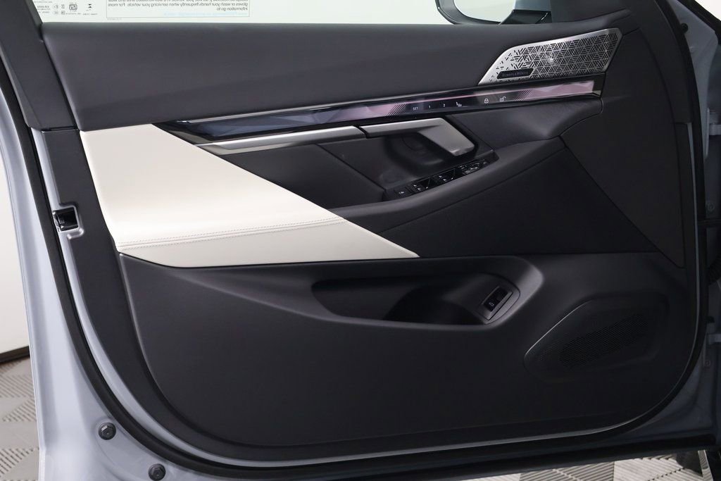 New 2026 BMW i5 eDrive40 w/ M Sport Package image 7