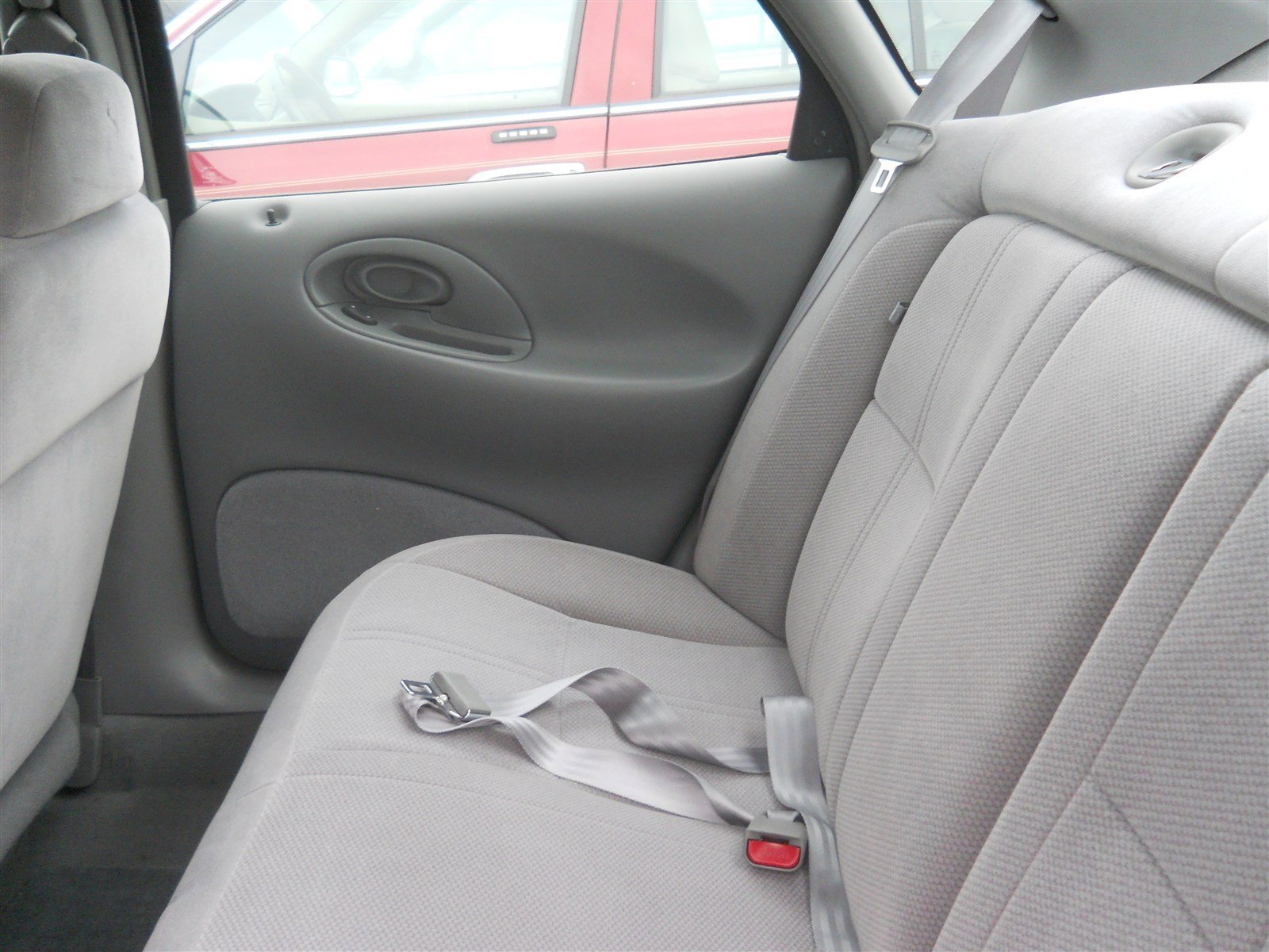 Used 1998 Ford Taurus SE image 9