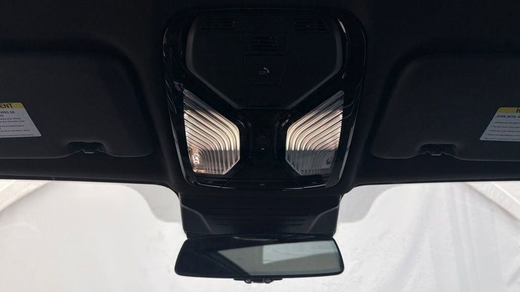 Used 2025 BMW X5 xDrive50e image 44