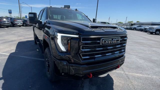 New 2026 GMC Sierra 2500 AT4 w/ AT4 Premium Plus Package AWD/4WD image 4