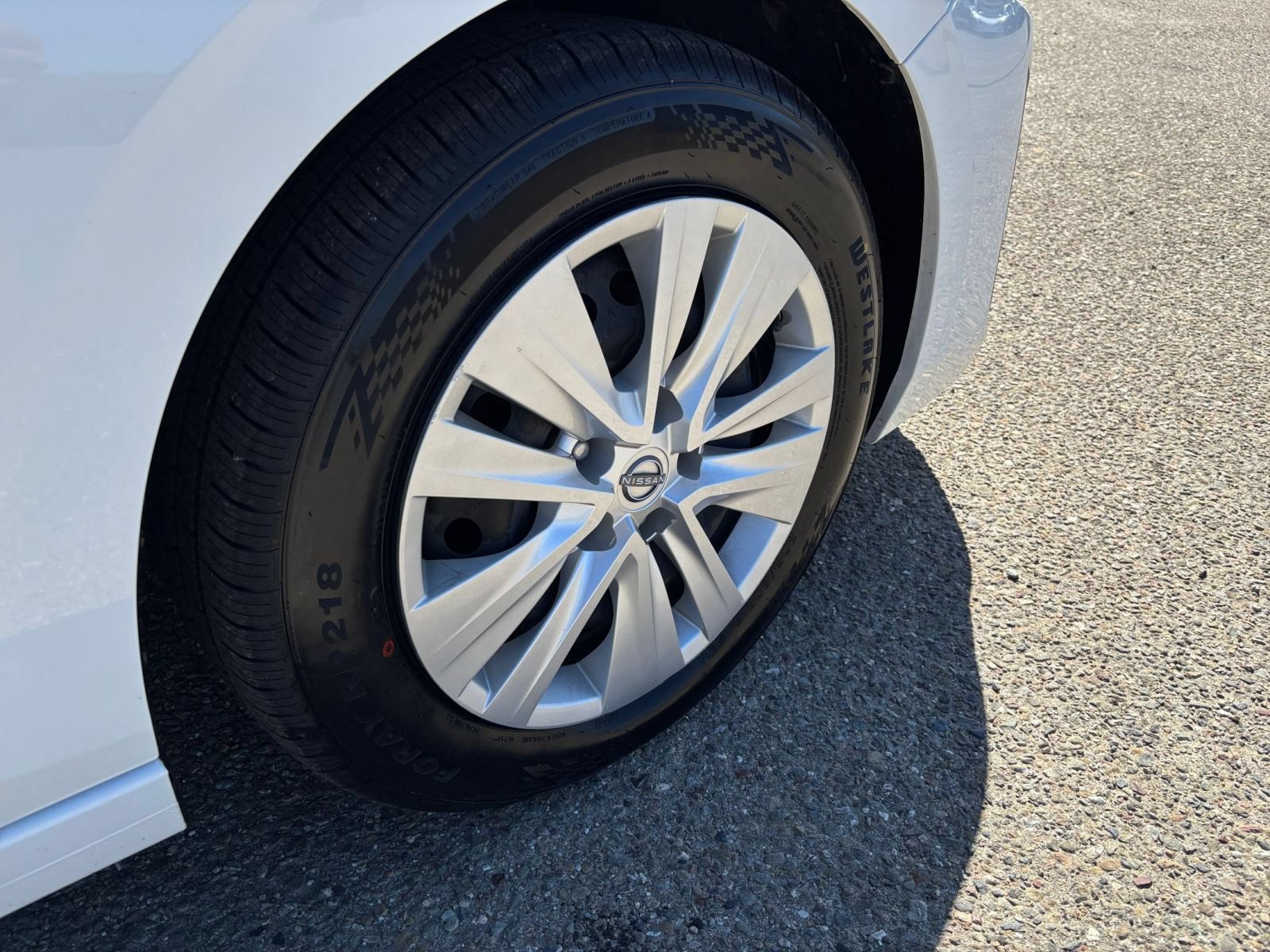 Used 2025 Nissan Sentra S FWD image 28