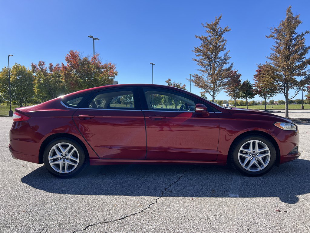 Used 2014 Ford Fusion SE FWD image 6