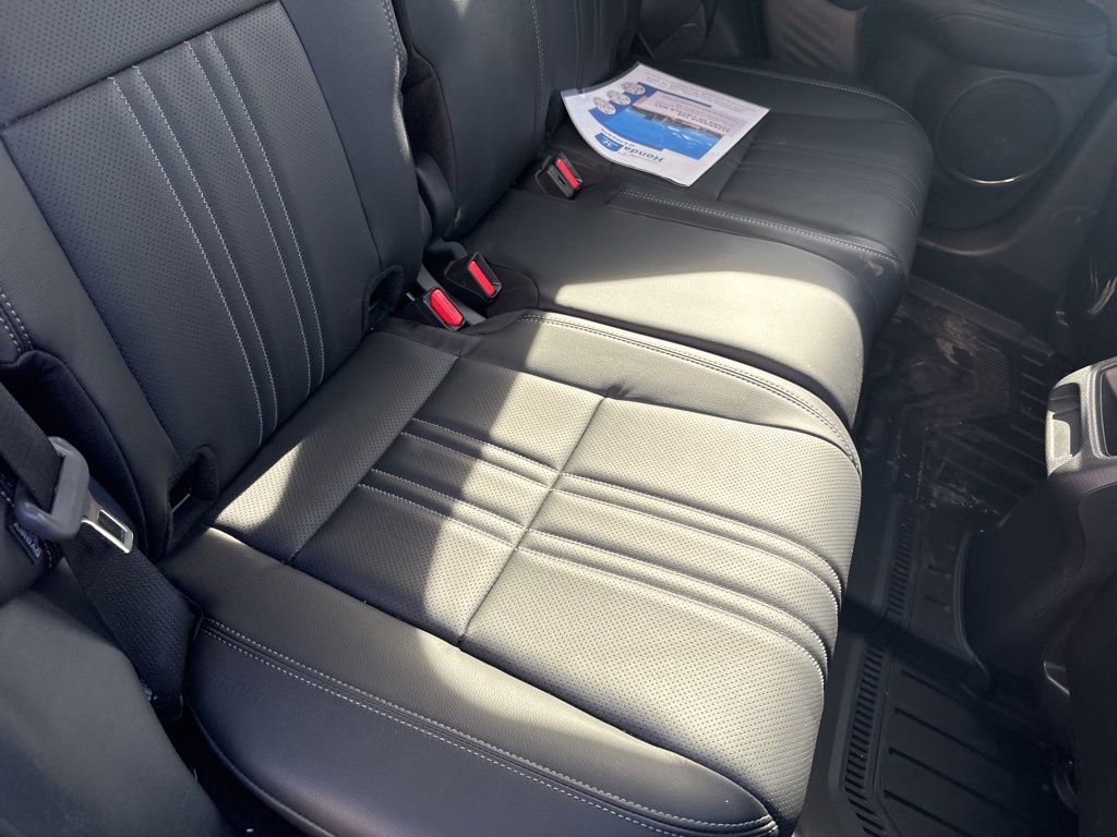 Certified 2025 Honda HR-V EX-L image 33