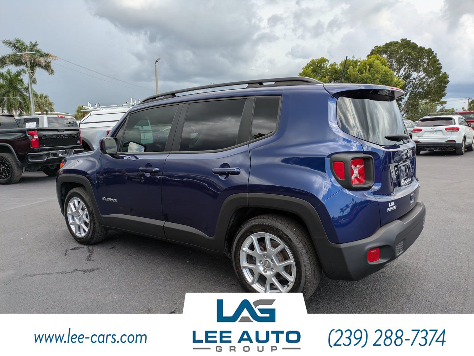 Used 2019 Jeep Renegade Latitude FWD image 5