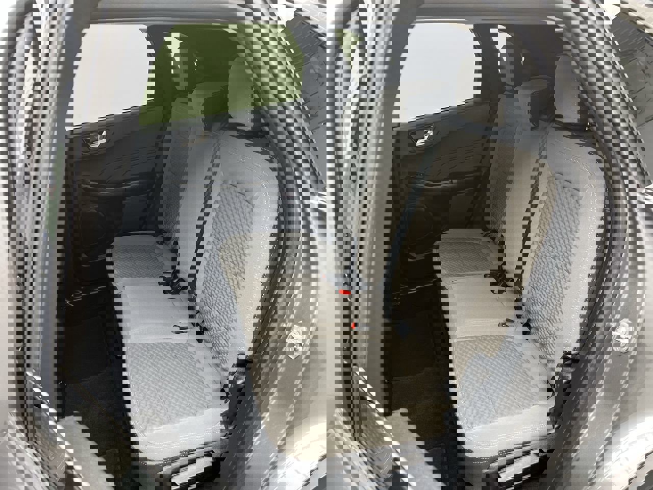 Certified 2021 Ford Escape SE image 10