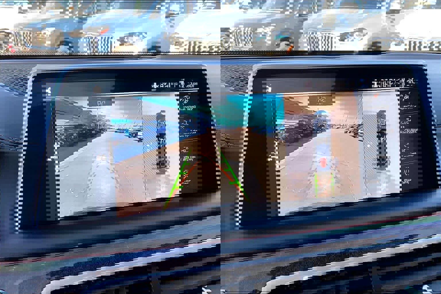 Used 2021 BMW 750i xDrive w/ Luxury Rear Seating Package image 25