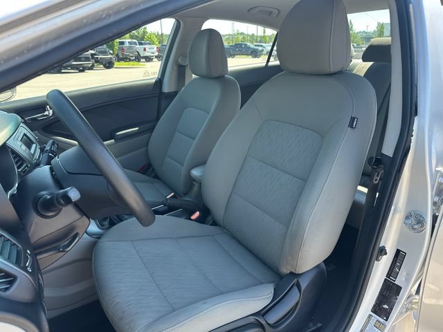 Used 2016 Kia Forte LX FWD image 34