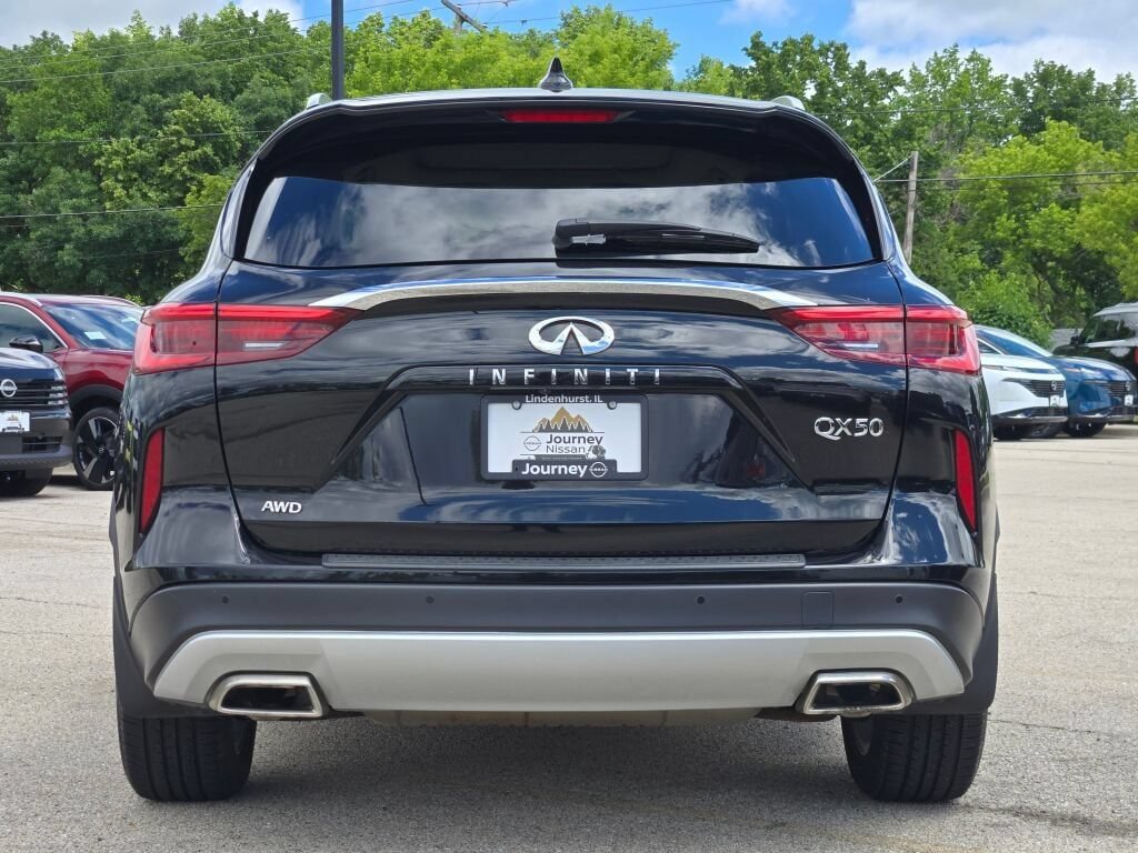 Used 2021 INFINITI QX50 Essential w/ Convenience Package AWD/4WD image 12