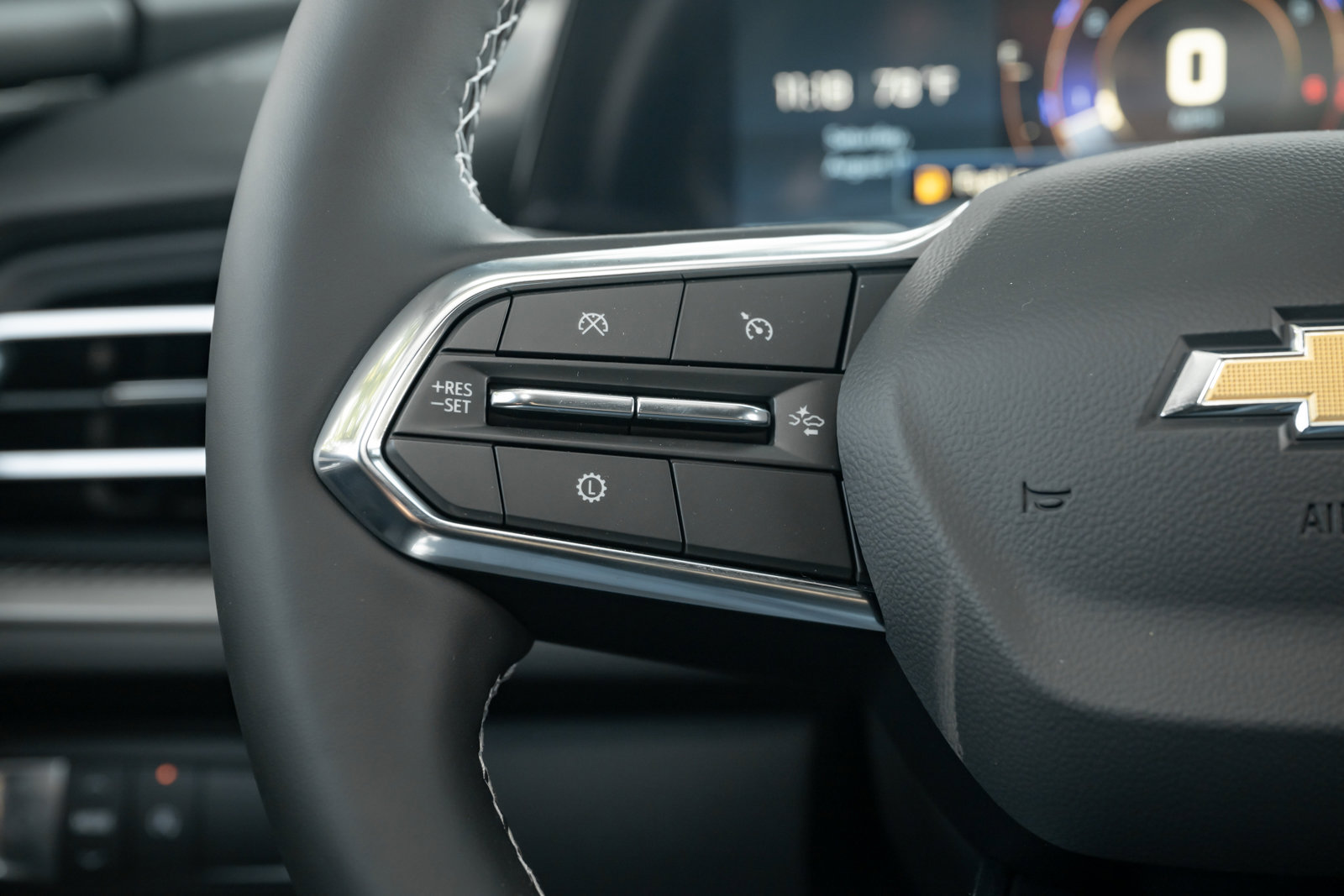 New 2026 Chevrolet Traverse LT w/ Driver Confidence Package image 19