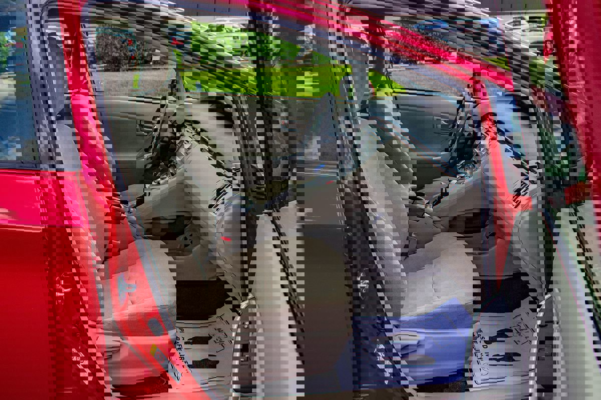 Used 2015 Toyota Prius Three FWD image 20