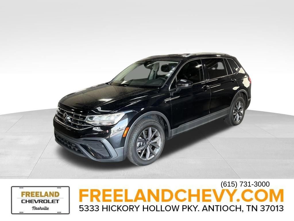Used 2022 Volkswagen Tiguan SE image 3