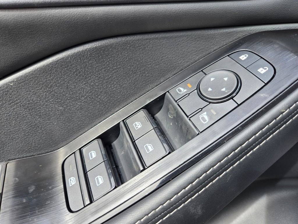 New 2026 Nissan Rogue SV image 12